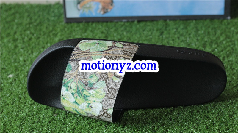 GC Slide Green Flower Pattern